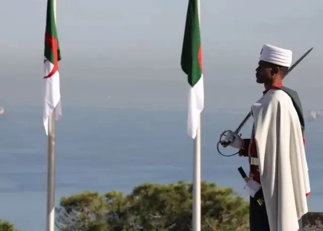 relations France Algérie président français Emmanuel Macron et son homologue algérien Abdelmadjid Tebboune