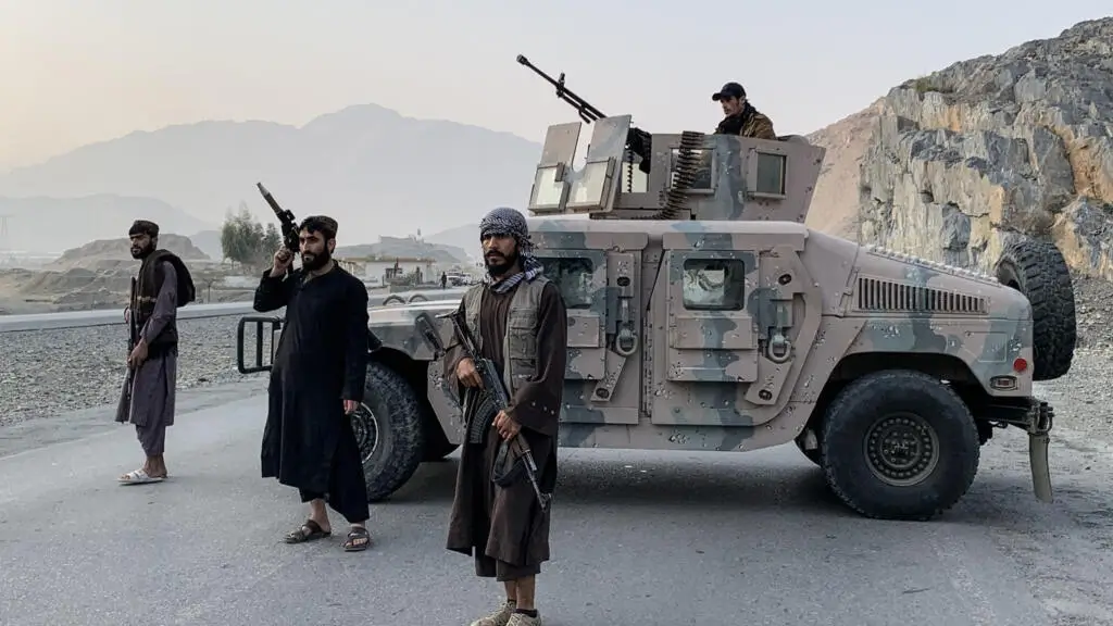 Pakistan Afghanistan guerre 2026, Taliban Pakistan conflit, bombardements Kaboul 2026, guerre ouverte Pakistan Taliban, géopolitique Asie du Sud 2026, TTP Tehrik-e-Taliban Pakistan