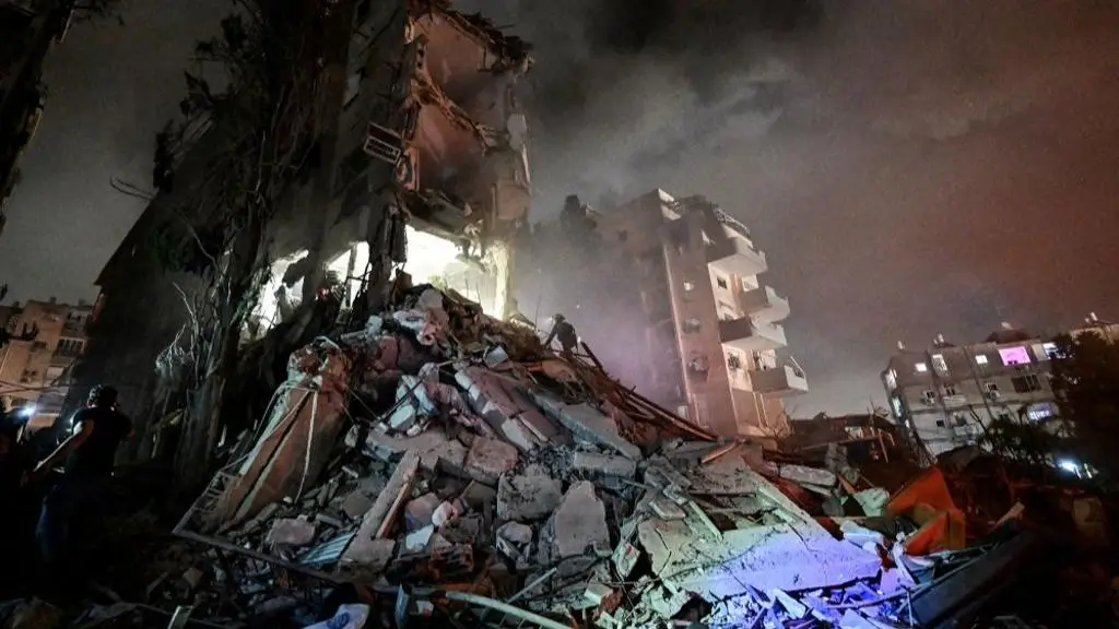 iran, tel-aviv, haifa, missiles-hypersoniques, fattah-2, true-promise-8, propagande-iran, guerre-iran-israel, attaque-israel-2026, pasdarans, defense-israelienne, dome-de-fer, geopolitique-moyen-orient, escalade-regionale, 2026